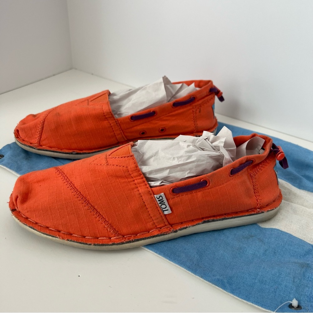 Toms - Picture 7 of 9